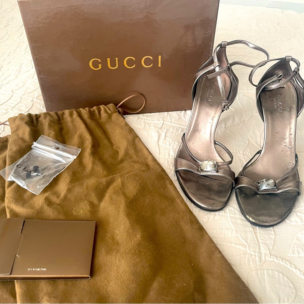 Gucci Authentic Sandal Heels. Grey Silver size 8.